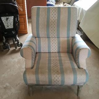 おひとり様用高級ソファの画像