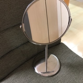 IKEA 鏡 ミラーの画像