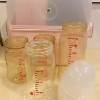 コンビ 除菌じょ～ず  &  ピジョン哺乳瓶 4本