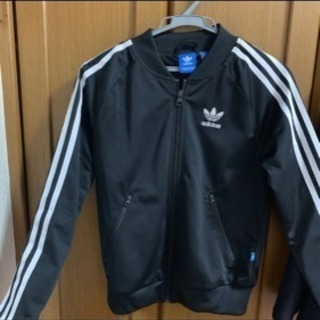 adidasジャージ の画像