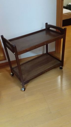 キャスター付きワゴン　木製