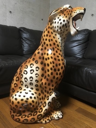 豹の置物