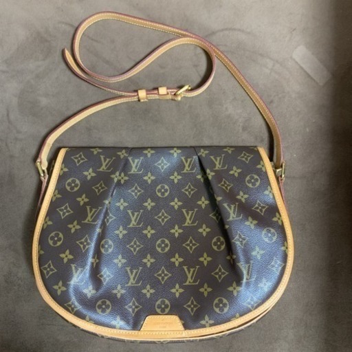 VUITTON ヴィトン バック 鞄 ショルダーバッグ