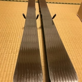 夏ゲレンデ用スキー板(アルミ面)