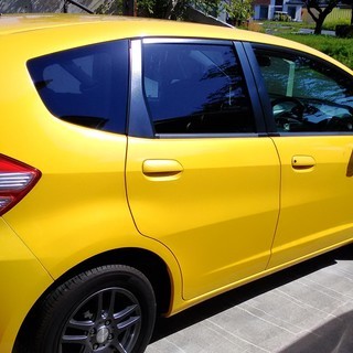 ホンダ　フィット　2008年式　1.3G　純正ナビ　黄色　73,000km　車検2019年10月まで　スタッドレス付き　夏タイヤも1シーズンの画像