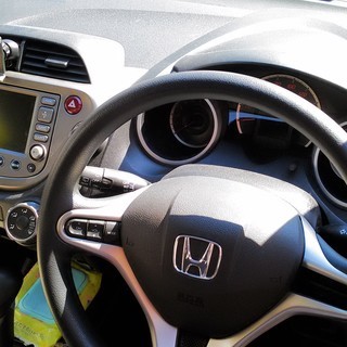 ホンダ　フィット　2008年式　1.3G　純正ナビ　黄色　73,000km　車検2019年10月まで　スタッドレス付き　夏タイヤも1シーズンの画像
