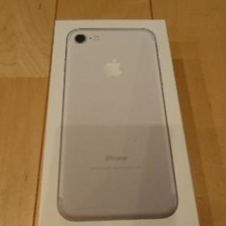 【新品】iPhone 7 シルバー 32GB docomo SI...