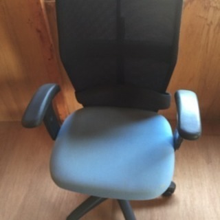 事務椅子 1脚 の画像