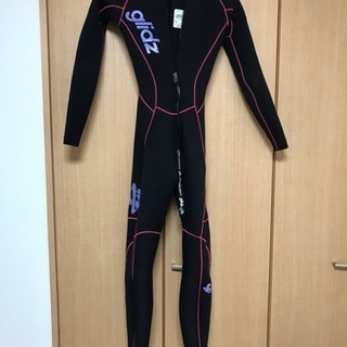 お値下げ中！レディース？キッズ？ウェット美品の画像