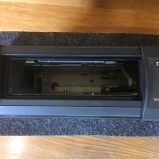 トヨタ プリウス NHW10純正CDチェンジャージャンク品の画像