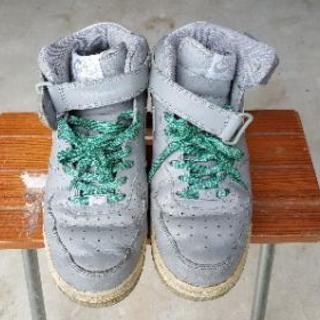 NIKE　ハイカット！ジャンク扱い