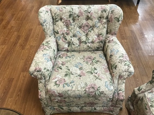 【トレファク南浦和店】Daniel　一人掛け花柄ソファ