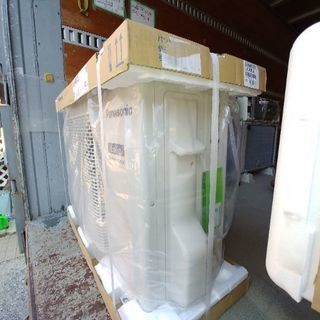 只今仮予約になりました。取り付け工事無理です。個人分割の相談もお受けいたしますも値引きしました。2019年モデル　18畳用　新品未使用　大容量　松江市の方は取り付け工事代金こみですの画像