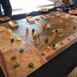 金曜昼にボードゲームで遊ぶきりんぎ会（10月は25日）