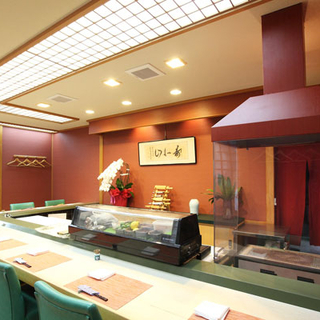 日本料理店舗運営業務全般(社長の右腕募集)【web面談ok】【中卒・高卒もok】スマホでラクラク！カフェでも、自宅でも面談できますよ！お仕事の合間でも、お仕事帰りでもweb面談実施中！の画像