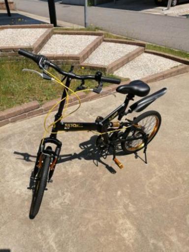 【取引中】折りたたみ自転車 ノーパンクタイヤ
