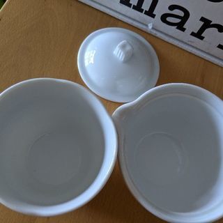 栗原はるみ　湯呑みと茶器(ティポット)　セットの画像