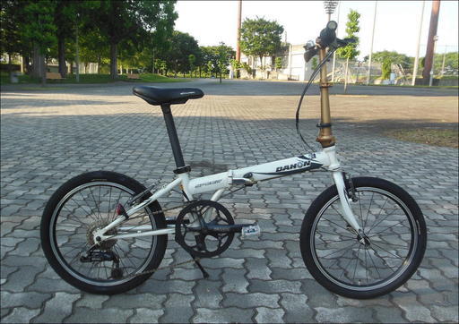 ★★　　【　ＤＡＨＯＮ　ｓｐｅｅｄ　】　人気の折り畳み自転車ダホン・スピード！　８速ギア装備のスポーツ！　ダホン製折り畳み自転車をお探しの方どうぞ！　お届け可能です！　　★★