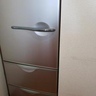 冷蔵庫さしあげます。