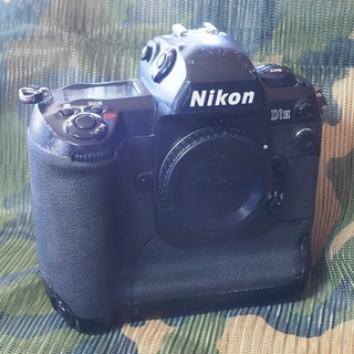 中古　Nikon　D1H