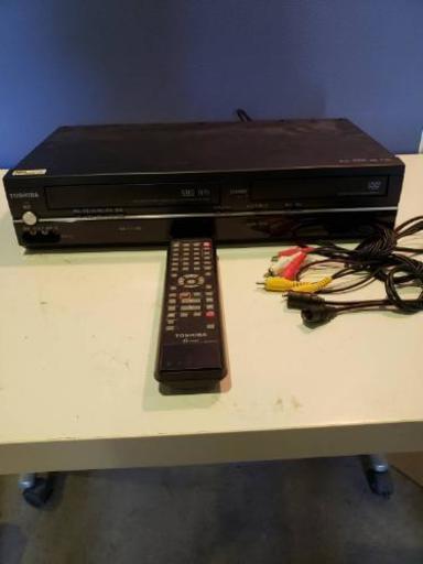 TOSHIBAビデオ一体型DVDプレーヤー