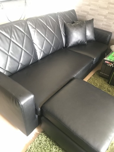 ３人掛けソファー　黒　ダイヤモンドステッチ仕様