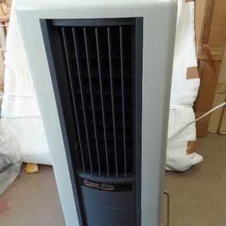 ￥２５００　　CORONA　コロナ セラミックサロン　温風/冷風/除湿 CDH-103R　扇風機より涼しいです。の画像