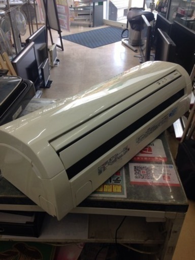 TOSHIBA 2.2kwエアコン RAS-221JS 2011年製