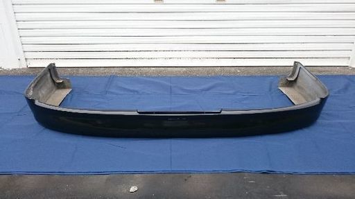 ハイエースリップスポイラー