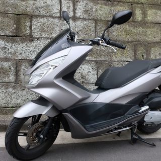 PCX125　走行6500km位　グリップヒーター付　近所の方に...