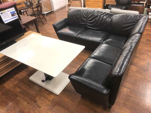 園田産業のソーファーダイニングセット