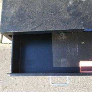 スチール家具 3段引き出しの画像