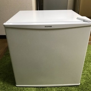 小型冷蔵庫