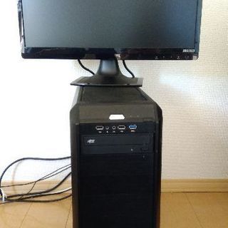 ゲーミングPC（モニター付き）