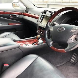 ご成約を頂き 有難うございました ラグジュアリーなLS460バージョンＳ　Ｉパッケージ☆の画像