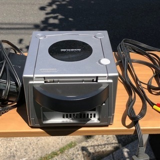 #2333 NINTENDO Game Cube シルバーの画像