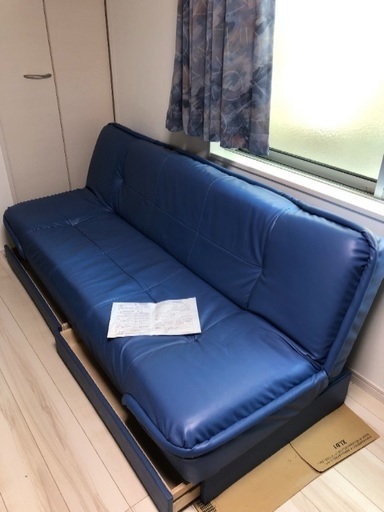 3-4人掛け 引き出し付きソファベッド ¥2000！