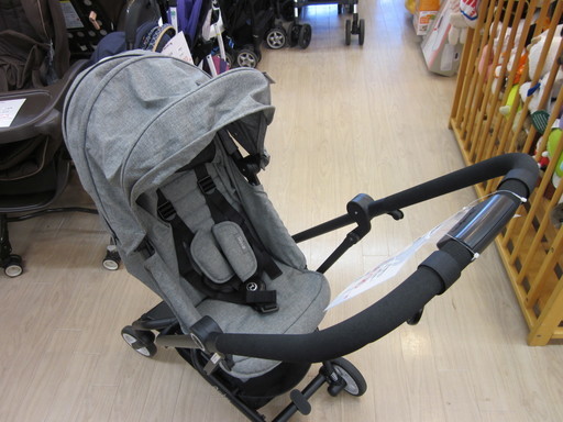 安心の保証付！クリーニング済み！oybex、eezy s twist、ベビーカーです！