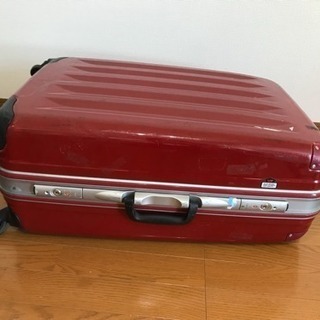 大型 スーツケース（1週間〜10日間用）の画像