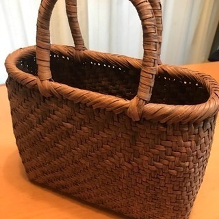 【お話中】値下最終！！アンティーク・籠バッグの画像