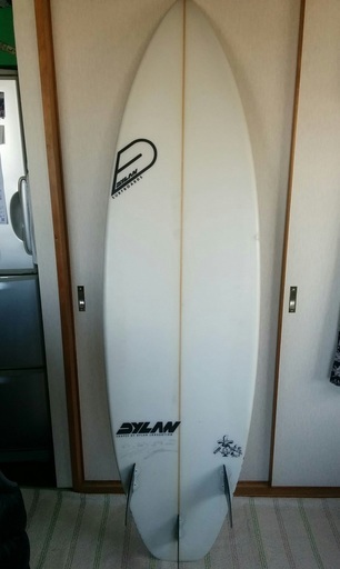 サーフボード 6'4 36L　フィン付き