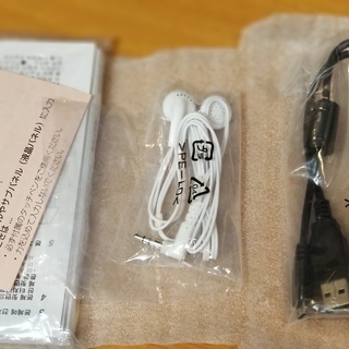 CASIOの電子辞書 韓国語モデル XD-B7600 新品ですの画像