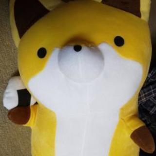タヌキとキツネのぬいぐるみ(アミューズメント商品)