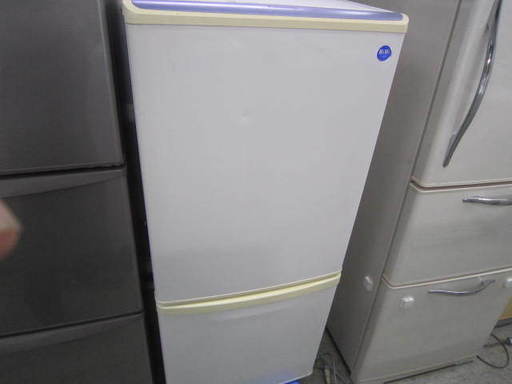 Panasonic　NR-B142WB- 冷蔵庫138L　２００９年製