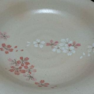 桜柄 陶器 4枚セット 新品未使用です(^ー^)の画像