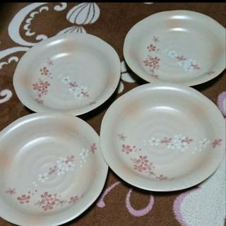 桜柄 陶器 4枚セット 新品未使用です(^ー^)