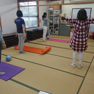 【マダムの集い】　４０～６０代　公民館で健康トレーニング♪
