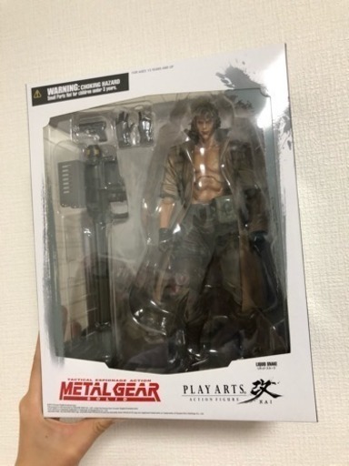 LGEAR SOLID PLAY ARTS改 リキッドスネークフィギュア