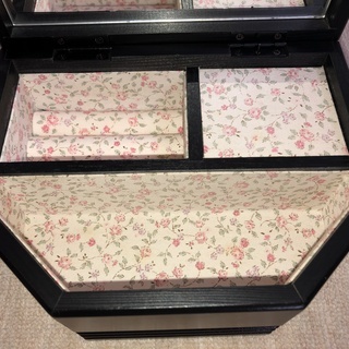 [値下げ,新品,未使用] 🌟木製 ジュエリーケース　　の画像