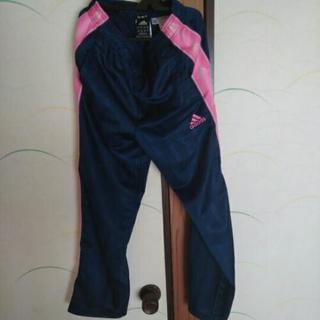 美品正規品アディダス上下ジャージ(150cm)の画像